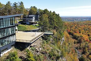 Auberge de la Montagne Coupée