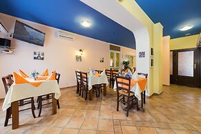 Hotel Monplaisir