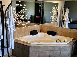 Service Plus Inns & Suites Drayton Valley