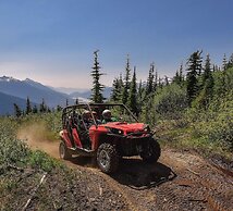 Glacier House Resort
