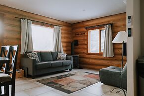 Glacier House Resort