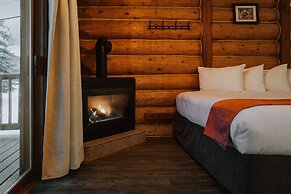 Glacier House Resort
