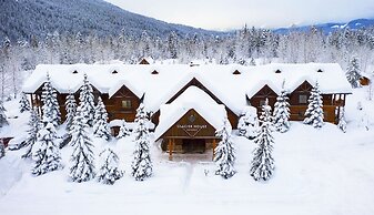 Glacier House Resort