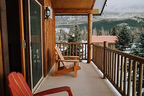 Glacier House Resort