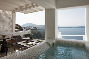 Aqua Luxury Suites