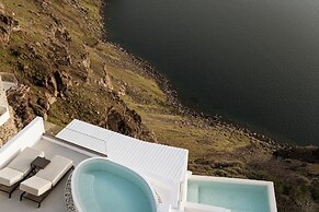 Aqua Luxury Suites