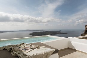 Aqua Luxury Suites