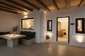 Aqua Luxury Suites
