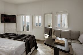 Aqua Luxury Suites