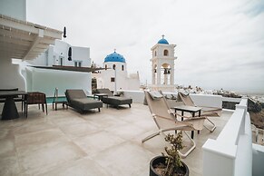Aqua Luxury Suites