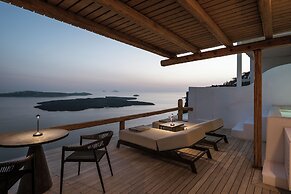 Aqua Luxury Suites