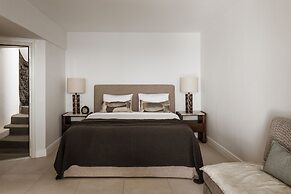 Aqua Luxury Suites