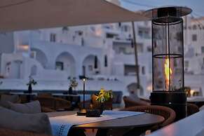 Aqua Luxury Suites