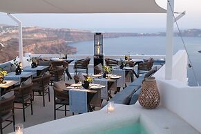 Aqua Luxury Suites