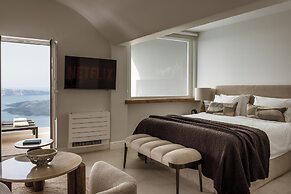 Aqua Luxury Suites