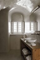Aqua Luxury Suites
