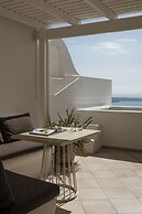 Aqua Luxury Suites
