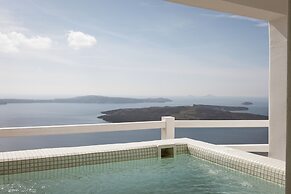 Aqua Luxury Suites