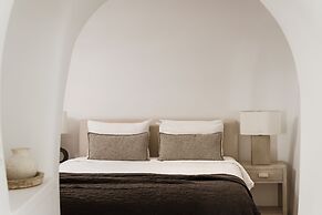 Aqua Luxury Suites