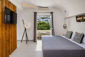 Alizea Villas & Suites