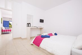 Bella Santorini