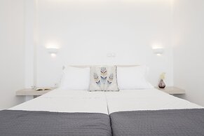 Bella Santorini