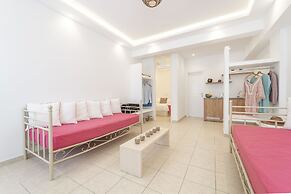 Bella Santorini