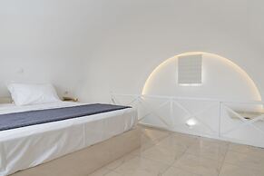Bella Santorini
