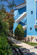 Stratos Hotel