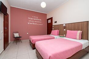 Stratos Hotel