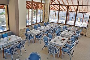Stratos Hotel