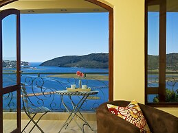 Villa Paradisa Guest House