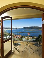 Villa Paradisa Guest House