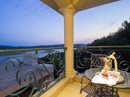 Villa Paradisa Guest House