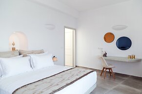 Adamant Suites