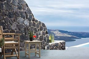 Adamant Suites