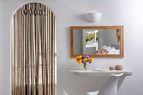 Adamant Suites