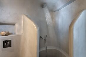 Adamant Suites