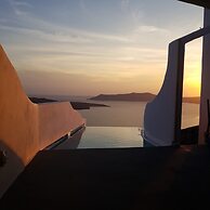 Adamant Suites
