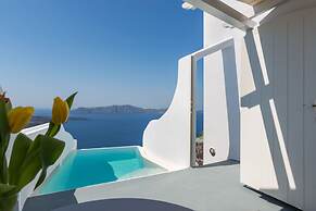 Adamant Suites