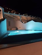 Adamant Suites