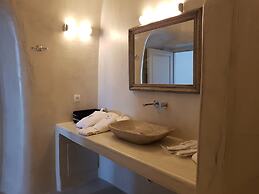Adamant Suites
