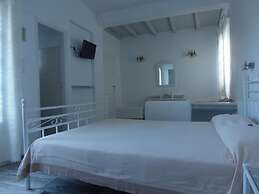 Hotel Manos