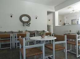 Hotel Manos