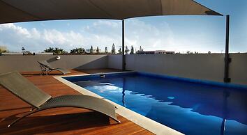 MainStay Suites Mackay