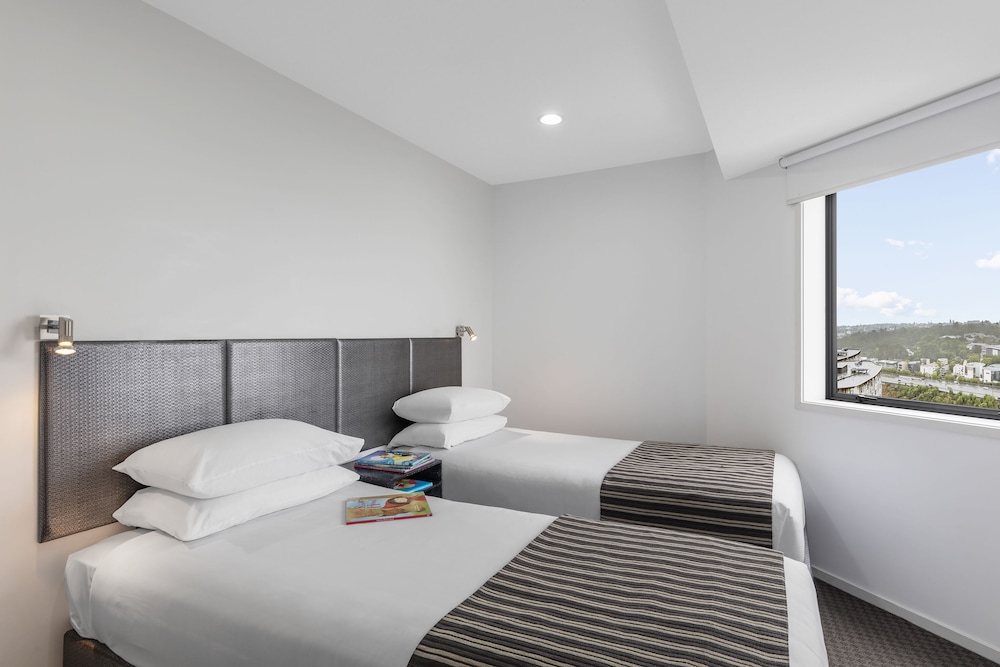 Nesuto St Martins Apartment Hotel