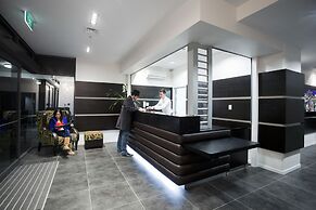 Nesuto St Martins Apartment Hotel