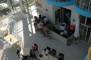Arora Hotel