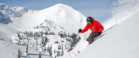 Fernie Slopeside Lodge