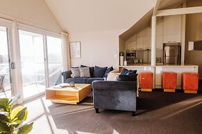 York Cove Hotel